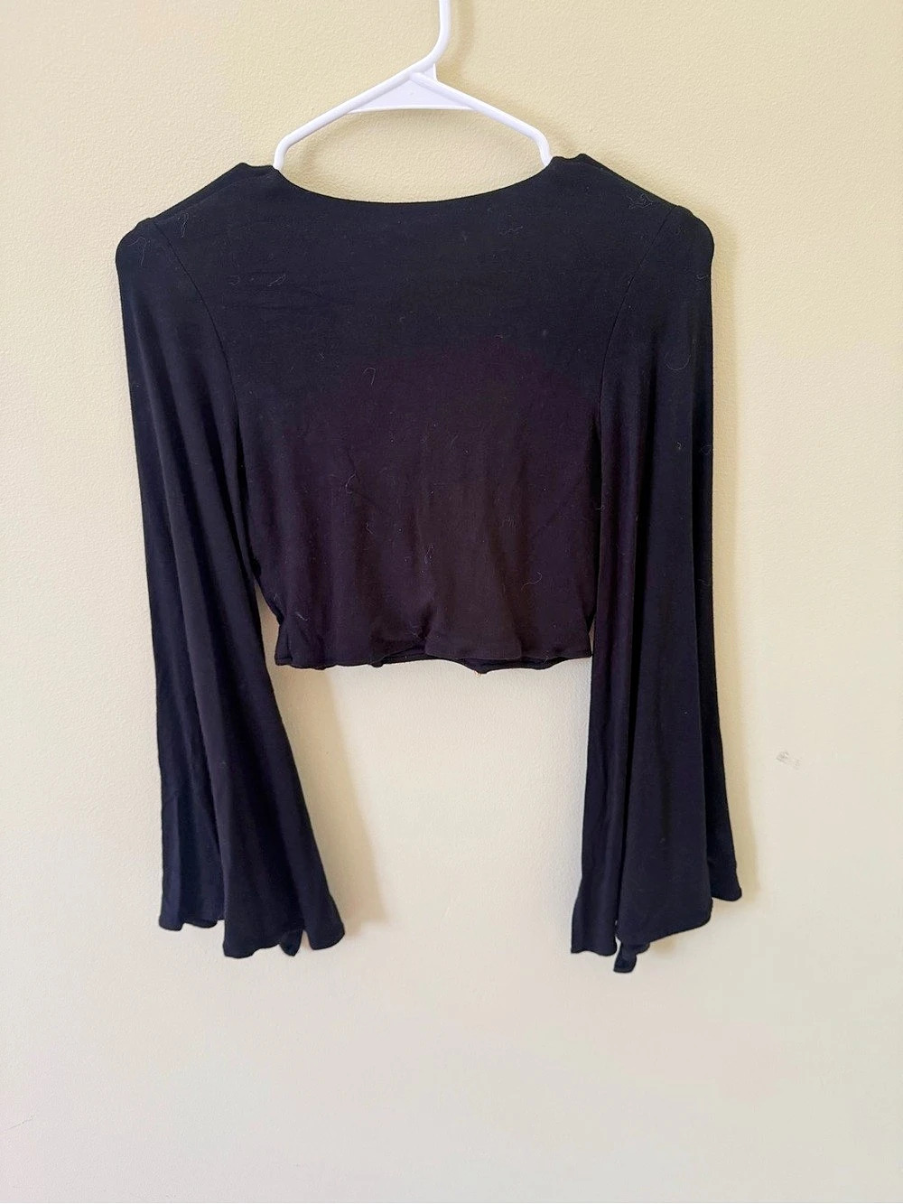 Sky Black Ring Detail Crop Top Size XS NWT - Picture 4 of 5